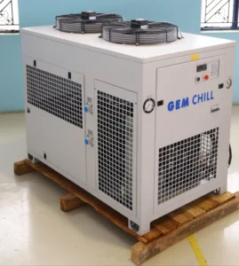 Mini Chiller, Pengertian mini chiller dan fungsinya, Keunggulan mini chiller untuk perkantoran, Kelemahan mini chiller dibandingkan AC split, Cara kerja mini chiller dalam sistem HVAC, Harga instalasi mini chiller di Indonesia, Jasa pemasangan mini chiller profesional, Mini chiller hemat energi untuk rumah, Tips memilih mini chiller terbaik, Teknologi mini chiller terkini, Mini chiller vs AC konvensional, Mengapa memilih mini chiller dari tukangac.my.id, Perawatan mini chiller yang efektif, Solusi pendinginan mini chiller, Konsultasi mini chiller gratis, Kontraktor HVAC berpengalaman di Indonesia